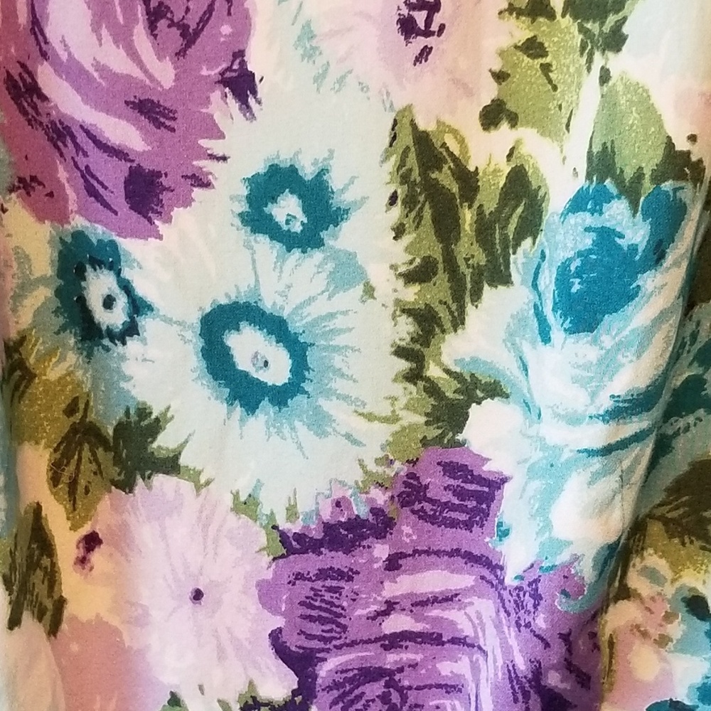 Dress - Picture 7 of 7